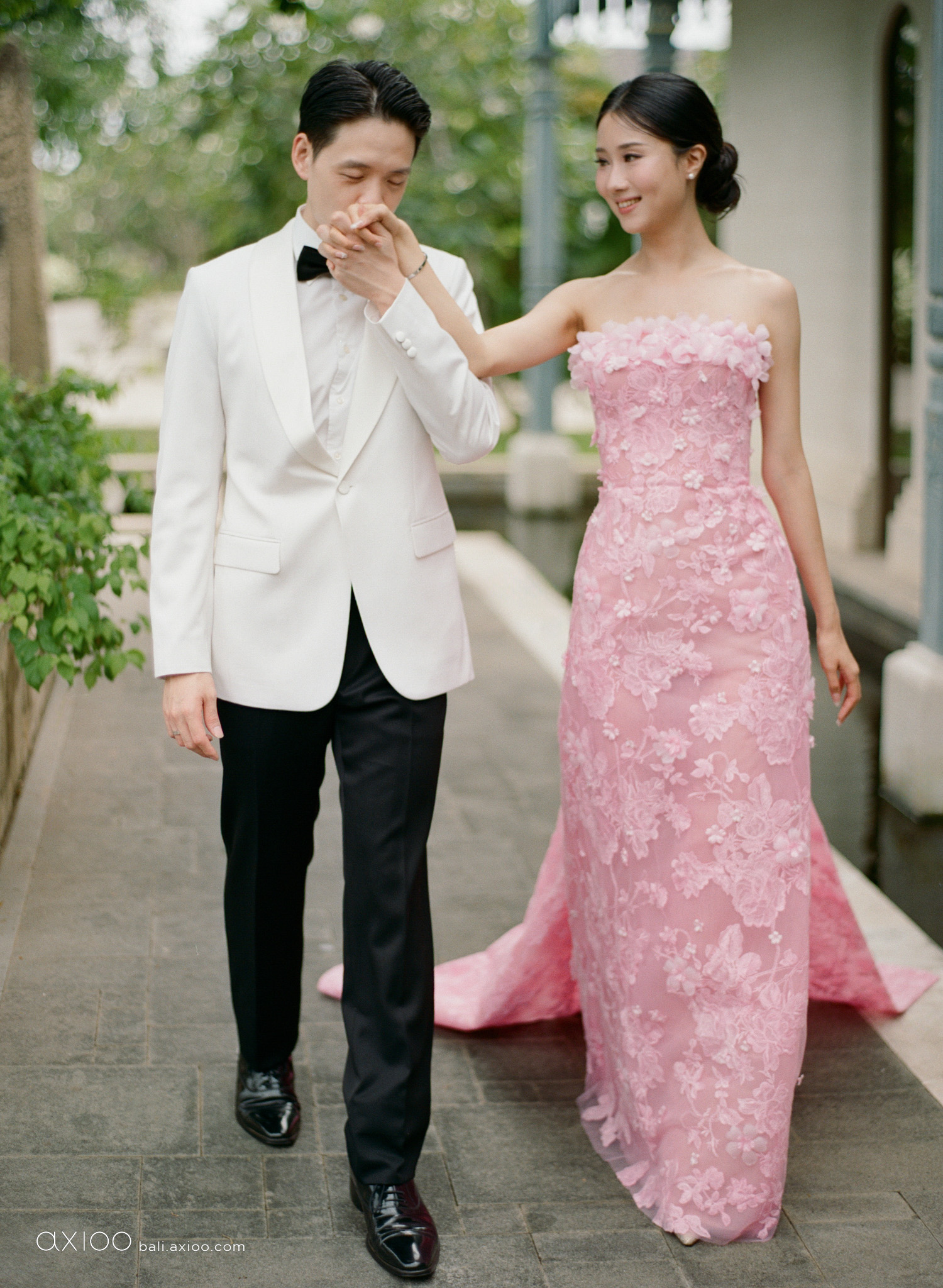 Axioo: A Wedding on Film in Bali: The AXIOO Perspective